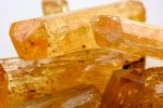 Imperial topaz crystals with their color, texture and formation characteristics